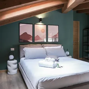  Appartamento Charmescape Oldtown - 6 Min Walk To Berninaexpress
